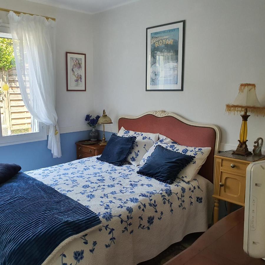 Bed and Breakfast Le Petit Manoir Vaux-sur-Mer Exteriér fotografie